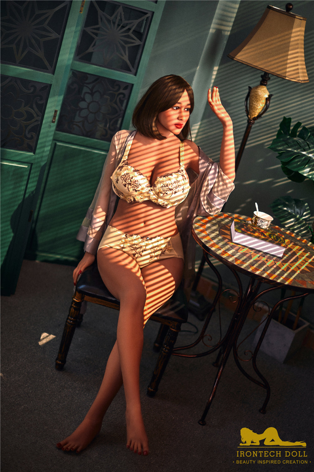 Irontech Sexpuppe Authumn - housedoll - Sexroboter kaufen - Sexpuppe kaufen - Sexpuppe mieten Berlin - Günstige Sexpuppen