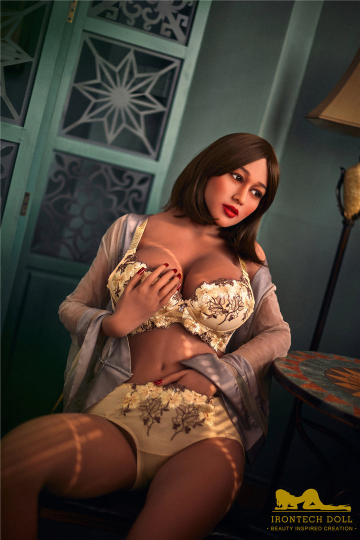 Irontech Sexpuppe Authumn - housedoll - Sexroboter kaufen - Sexpuppe kaufen - Sexpuppe mieten Berlin - Günstige Sexpuppen