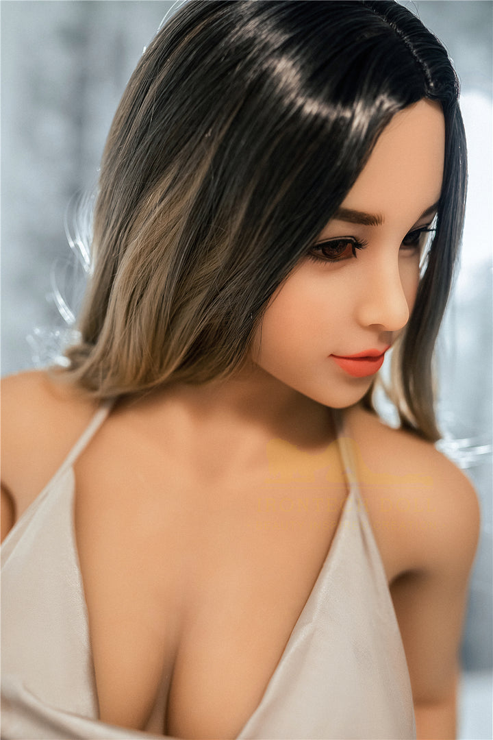 Irontech Sexpuppe Smila - housedoll - Sexroboter kaufen - Sexpuppe kaufen - Sexpuppe mieten Berlin - Günstige Sexpuppen