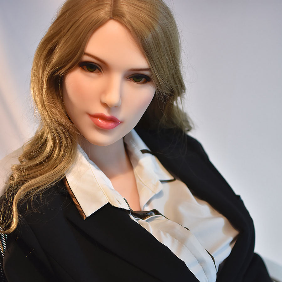 6YE Premium Sexpuppe Dorett - housedoll - Sexroboter kaufen - Sexpuppe kaufen - Sexpuppe mieten Berlin - Günstige Sexpuppen