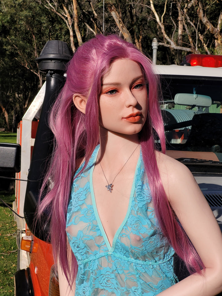 Starpery Silikonpuppe Queen - housedoll - Sexroboter kaufen - Sexpuppe kaufen - Sexpuppe mieten Berlin - Günstige Sexpuppen