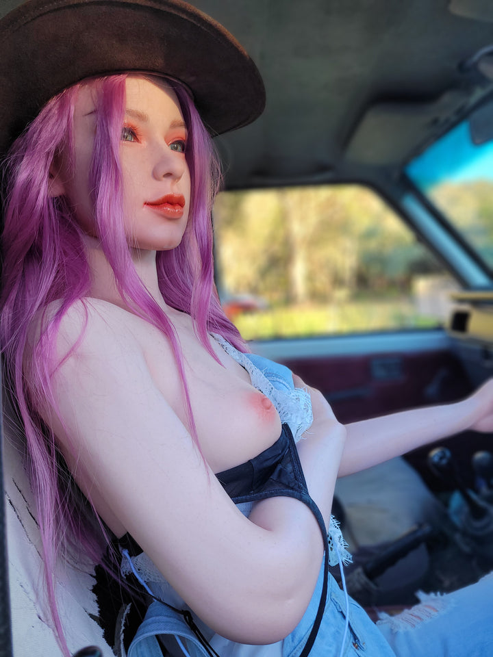 Starpery Silikonpuppe Queen - housedoll - Sexroboter kaufen - Sexpuppe kaufen - Sexpuppe mieten Berlin - Günstige Sexpuppen