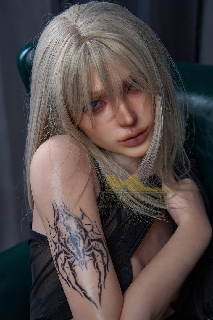 Irontech Sexpuppe Mina - housedoll - Sexroboter kaufen - Sexpuppe kaufen - Sexpuppe mieten Berlin - Günstige Sexpuppen