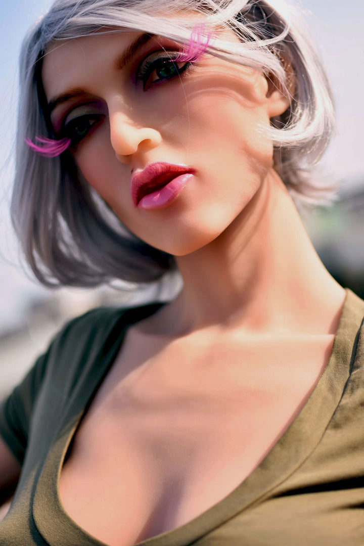 6YE Premium Sexpuppe Fabiana - housedoll - Sexroboter kaufen - Sexpuppe kaufen - Sexpuppe mieten Berlin - Günstige Sexpuppen