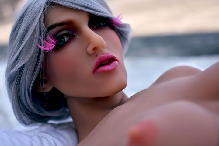 6YE Premium Sexpuppe Fabiana - housedoll - Sexroboter kaufen - Sexpuppe kaufen - Sexpuppe mieten Berlin - Günstige Sexpuppen