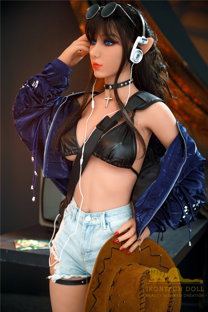 Irontech Sexpuppe Scarlett Elf - housedoll - Sexroboter kaufen - Sexpuppe kaufen - Sexpuppe mieten Berlin - Günstige Sexpuppen