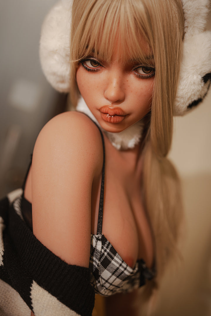 SYDoll Sexpuppe Maeva - housedoll - Sexroboter kaufen - Sexpuppe kaufen - Sexpuppe mieten Berlin - Günstige Sexpuppen