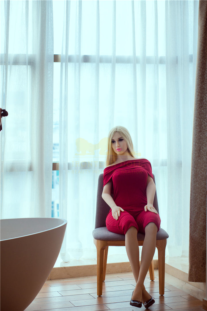 Irontech Sexpuppe Suzie - housedoll - Sexroboter kaufen - Sexpuppe kaufen - Sexpuppe mieten Berlin - Günstige Sexpuppen