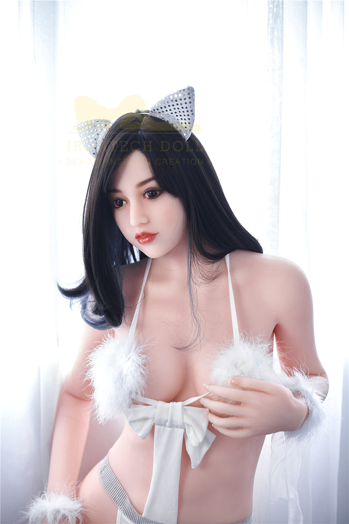 Irontech Sexpuppe MikaNya - housedoll - Sexroboter kaufen - Sexpuppe kaufen - Sexpuppe mieten Berlin - Günstige Sexpuppen