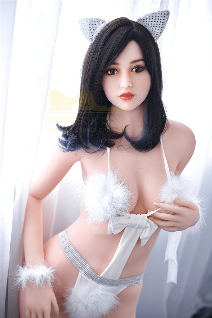 Irontech Sexpuppe MikaNya - housedoll - Sexroboter kaufen - Sexpuppe kaufen - Sexpuppe mieten Berlin - Günstige Sexpuppen