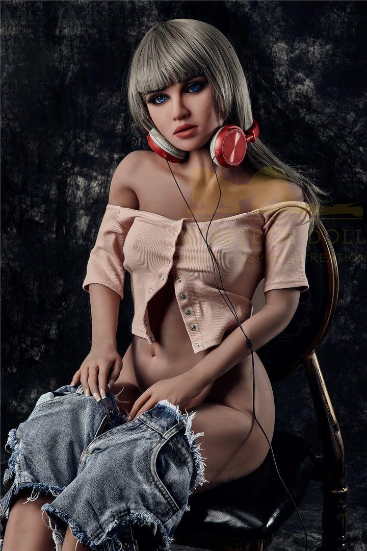 Irontech Sexpuppe Lora