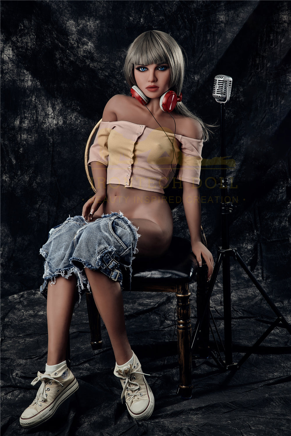 Irontech Sexpuppe Lora - housedoll - Sexroboter kaufen - Sexpuppe kaufen - Sexpuppe mieten Berlin - Günstige Sexpuppen