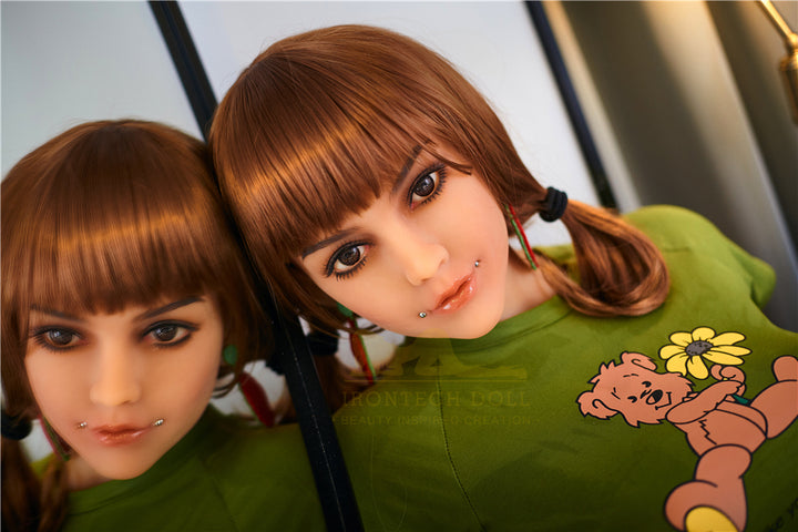 Irontech Sexpuppe Camille - housedoll - Sexroboter kaufen - Sexpuppe kaufen - Sexpuppe mieten Berlin - Günstige Sexpuppen
