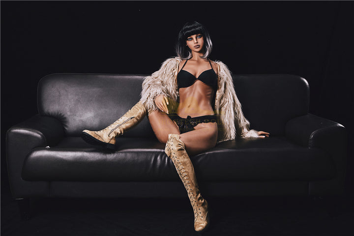 Irontech Sexpuppe Emily - housedoll - Sexroboter kaufen - Sexpuppe kaufen - Sexpuppe mieten Berlin - Günstige Sexpuppen