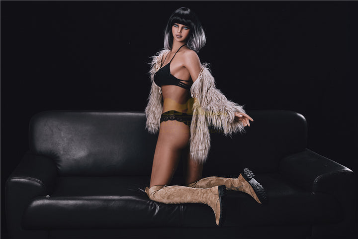 Irontech Sexpuppe Emily - housedoll - Sexroboter kaufen - Sexpuppe kaufen - Sexpuppe mieten Berlin - Günstige Sexpuppen