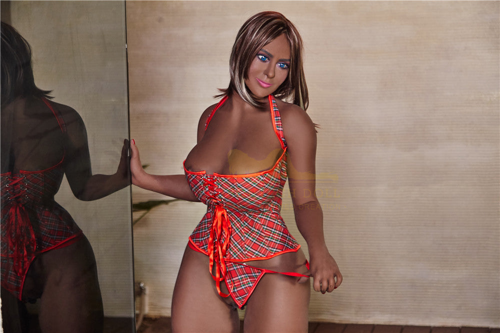 Irontech Sexpuppe Lisa