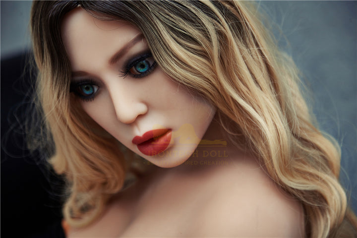 Irontech Sexpuppe Akisha