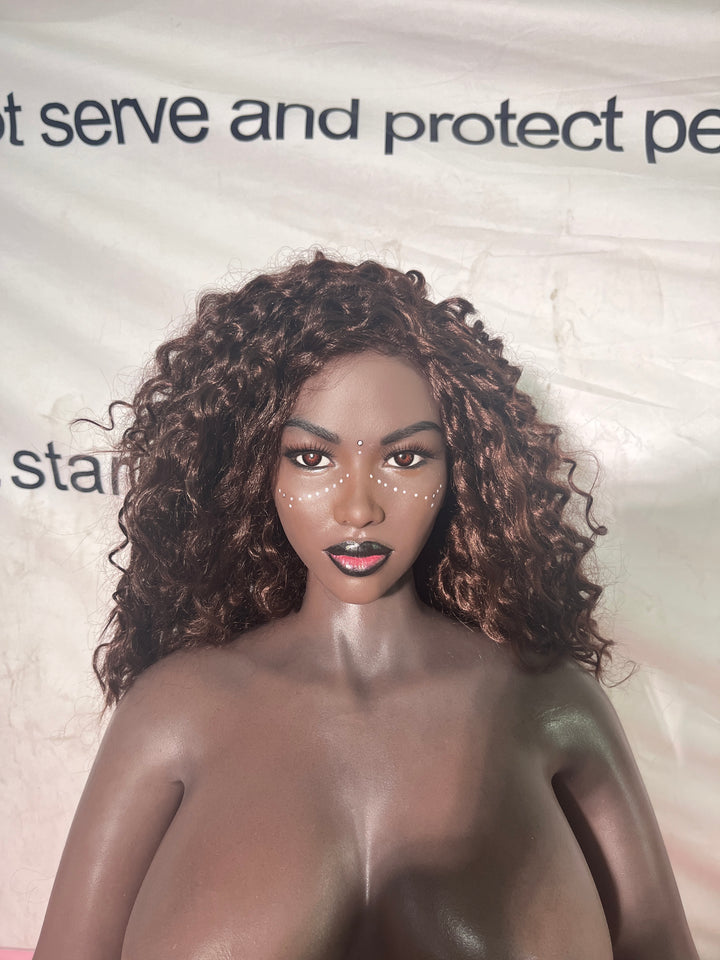 Starpery Silikonpuppe Takiyah - housedoll - Sexroboter kaufen - Sexpuppe kaufen - Sexpuppe mieten Berlin - Günstige Sexpuppen