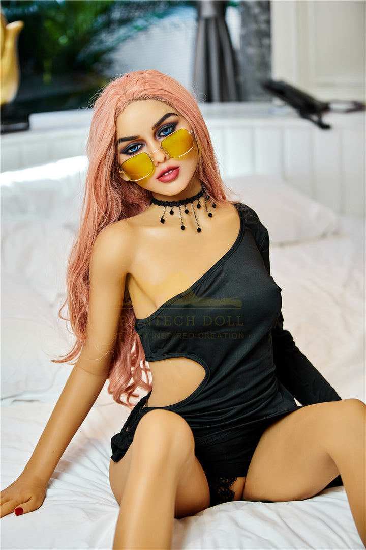 Irontech Sexpuppe Selina