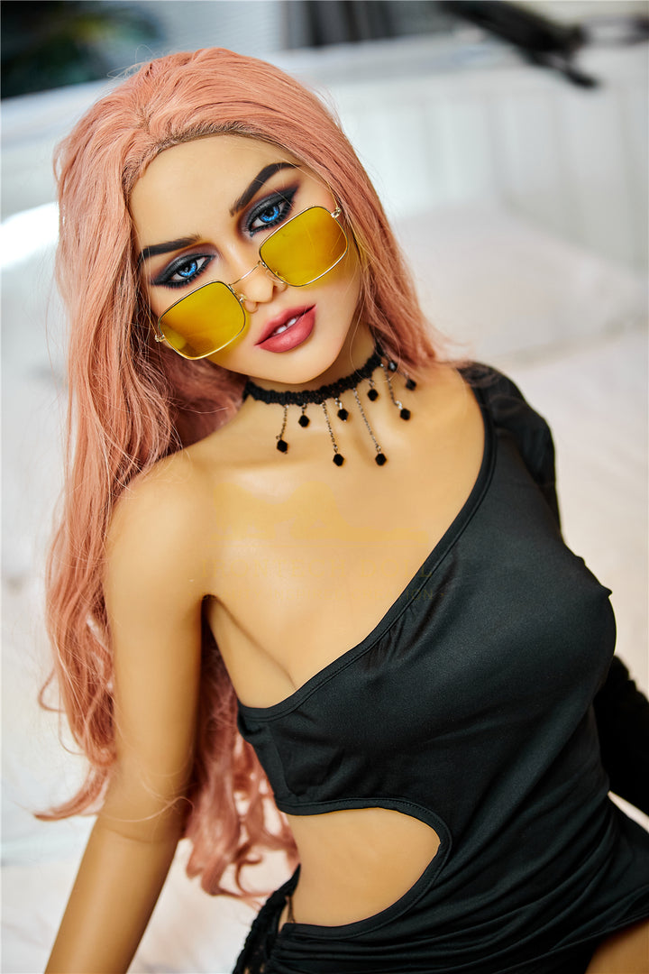 Irontech Sexpuppe Selina