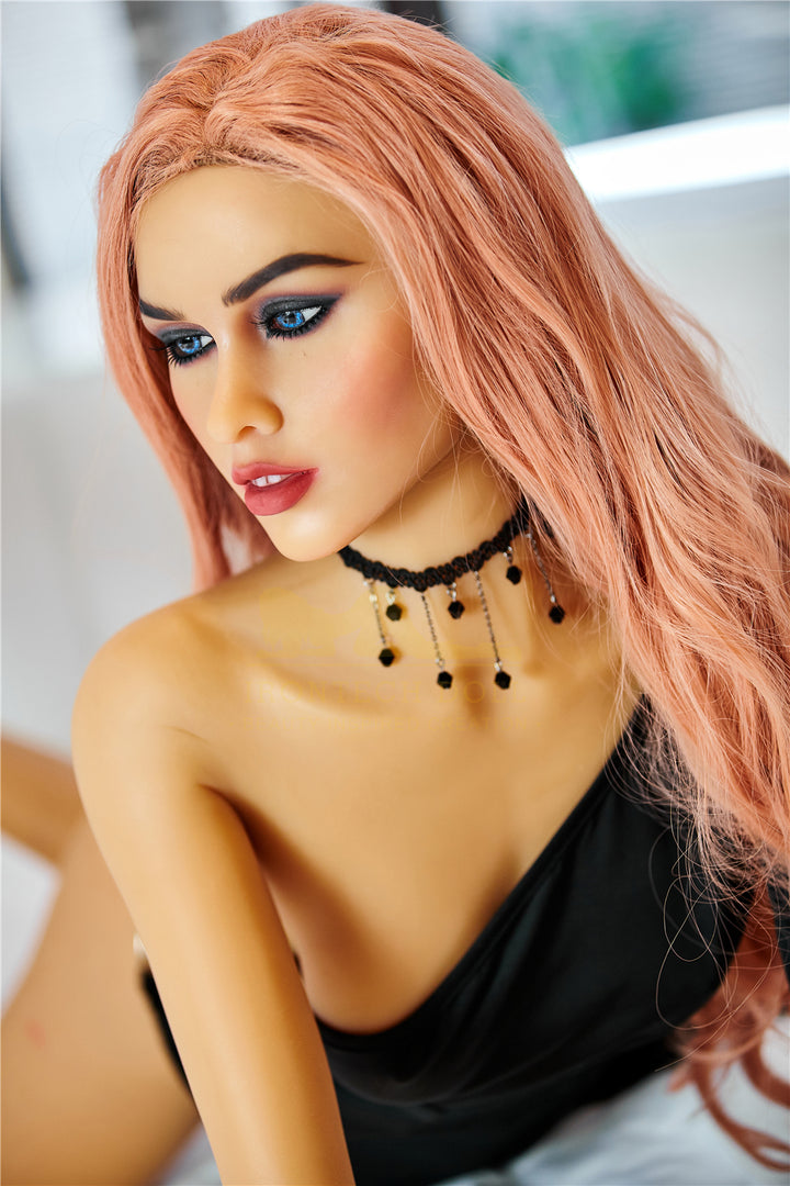 Irontech Sexpuppe Selina