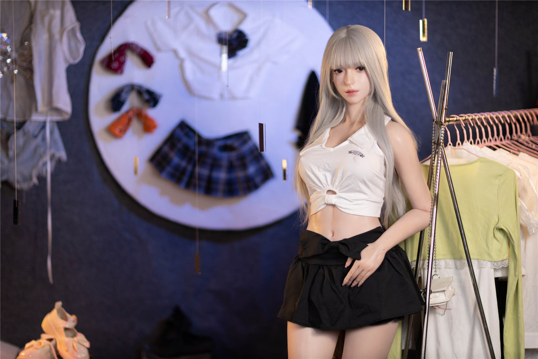 Golden Doll Natacha - housedoll - Sexroboter kaufen - Sexpuppe kaufen - Sexpuppe mieten Berlin - Günstige Sexpuppen