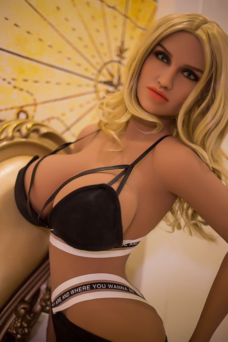 WMDoll Hotel Sexpuppe Lucy - housedoll - Sexroboter kaufen - Sexpuppe kaufen - Sexpuppe mieten Berlin - Günstige Sexpuppen