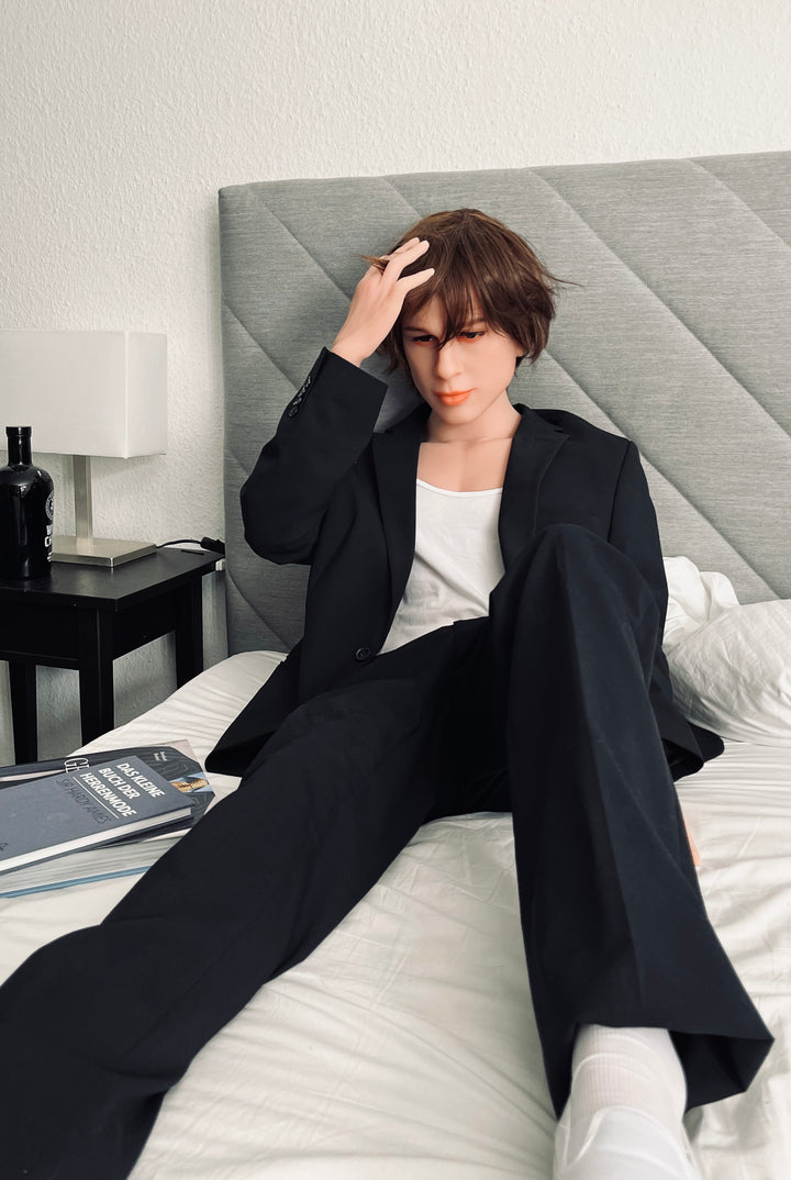 Real Doll Tom